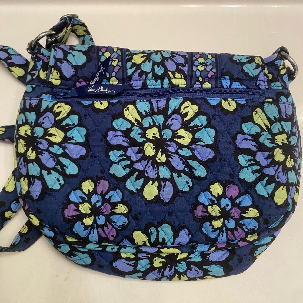 Vera Bradley Crossbody Bags - Picture 8 of 9
